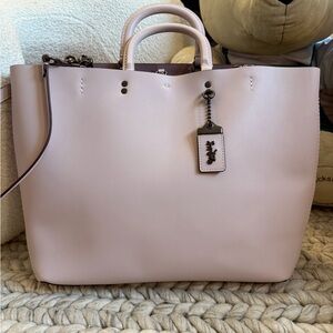 NWT Coach Rogue Tote With Floral Bow Print Interior F28430